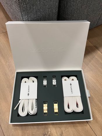 Coffret lacets Lacoste