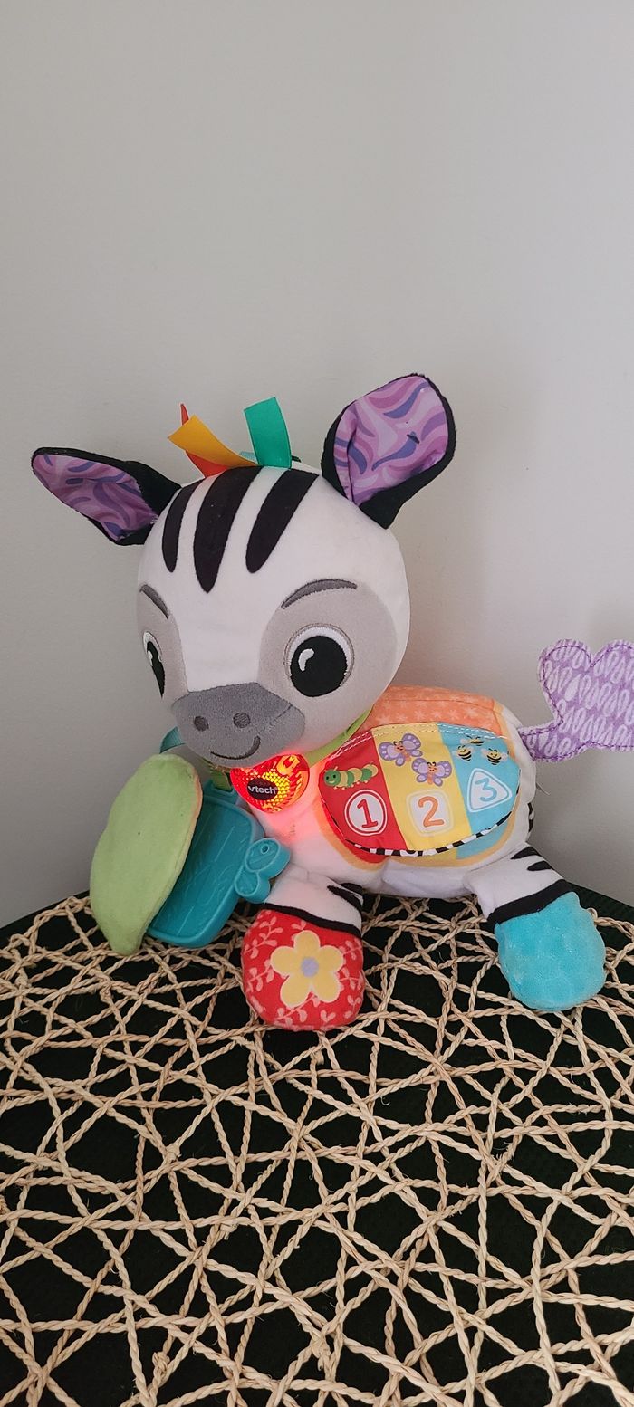 VTech – Timéo, P'tit Zèbre D'activités, Peluche Bébé Interactive