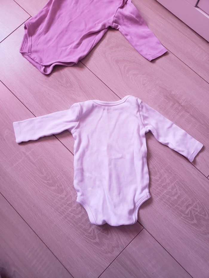 Lo t de 2 bodys 🎀 In Extenso 6 mois 2€ - photo numéro 5