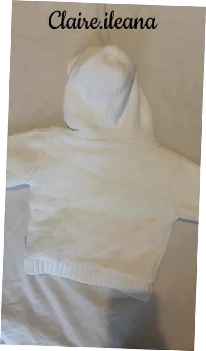🛑 gilet blanc 🛑 9 mois - photo numéro 3