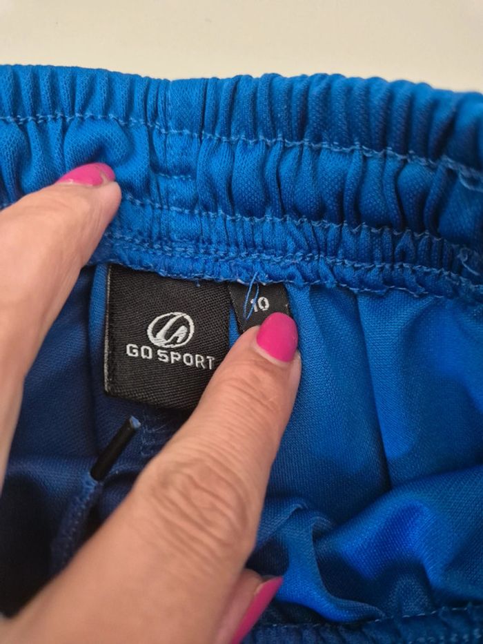 Short bleu 10 ans - photo numéro 3