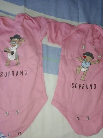 Lot 2 body Soprano 6 mois