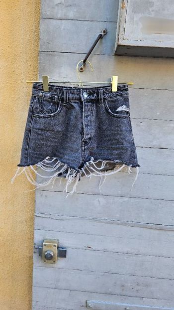 Short en jean Stradivarius taille 34