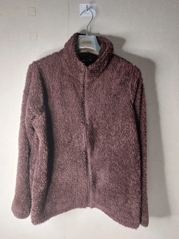 Veste douce bordeau "Kiabi"