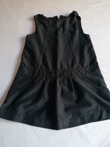 Belle robe comme neuve