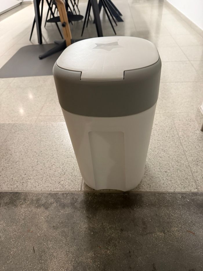 Poubelle à couchés Tommee Tippee - photo numéro 3