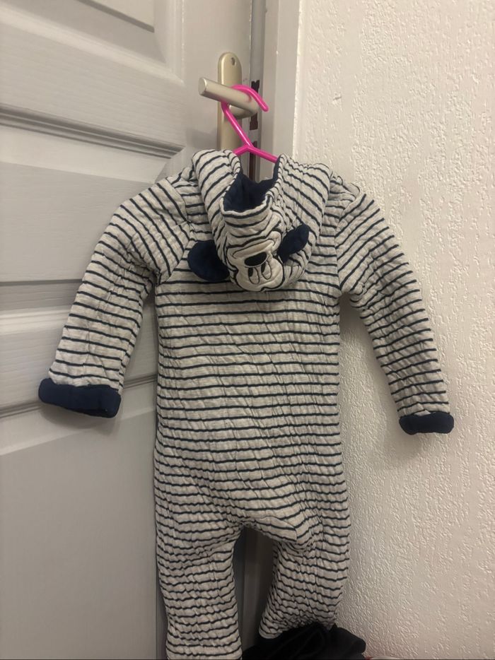Combinaison Disney baby 18 mois - photo numéro 3