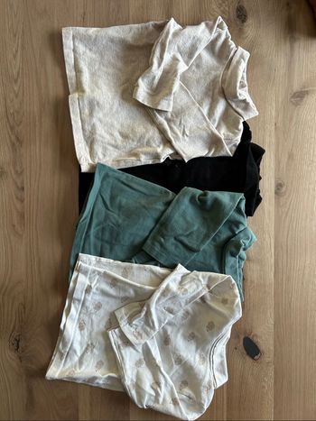 Lot de 4 t-shirts à manches longues