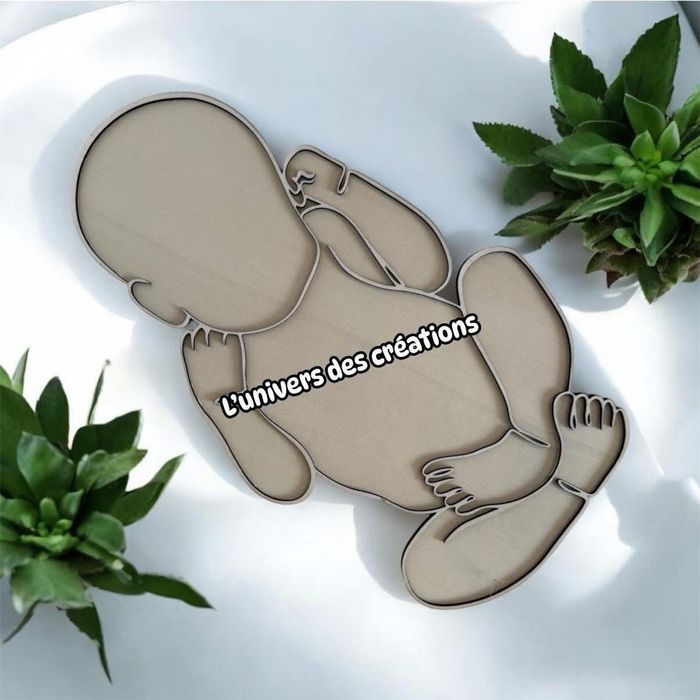 Silhouette bébé en bois - photo numéro 2