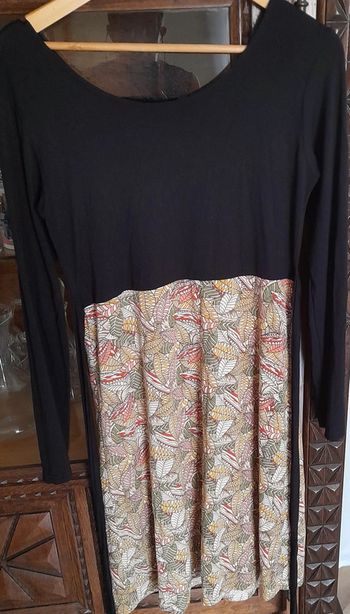 Robe haut noir bas multicolore