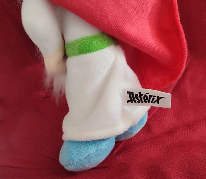 Panoramix avec sa louche pour la potion - photo numéro 3