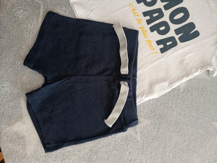 Ensemble été short Petit Bateau et t-shirt manches courtes Kiabi 6 mois - photo numéro 2