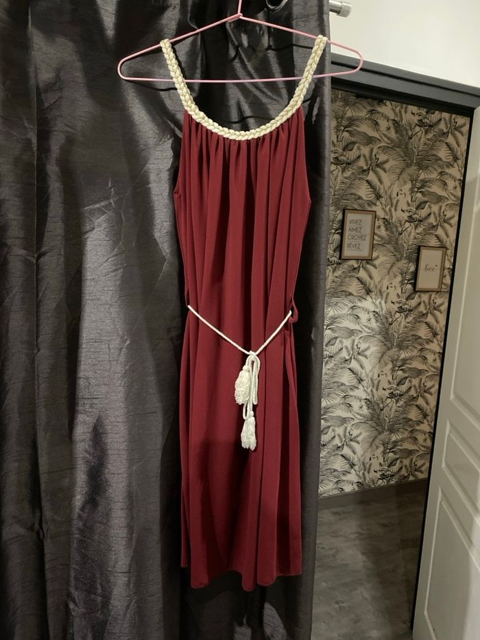 Robe bordeaux