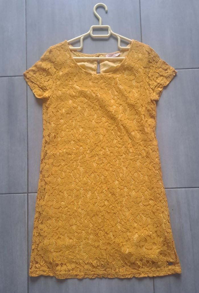 Robe dentelle jaune moutarde DDP Taille M