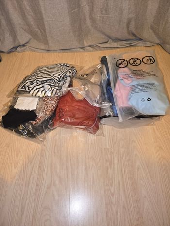 Lot revendeur article neuf vêtement femme homme chaussure