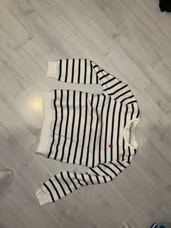 Pull rayé