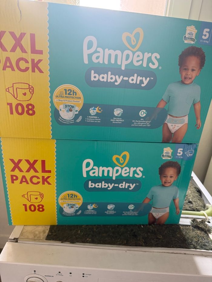 Pampers baby dry taille 5(12-17) kg
