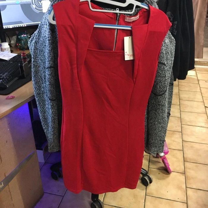 Robe rouge - photo numéro 3