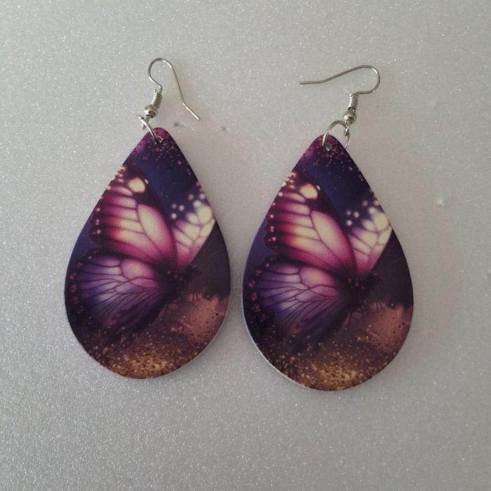 Boucles d'oreilles papillon en bois - photo numéro 2