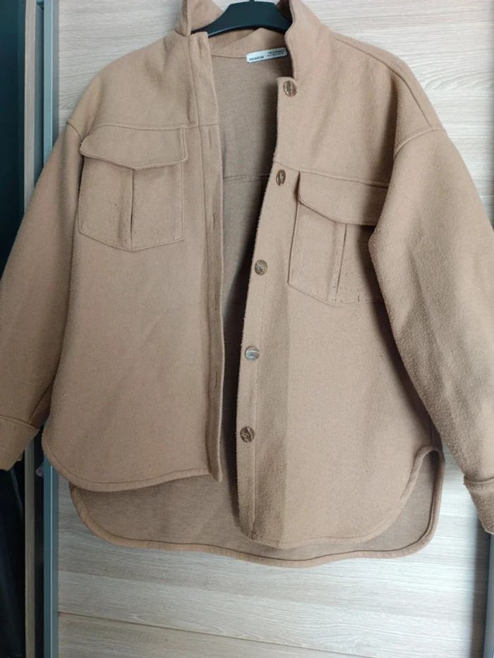 Vestes chemise beige Pull & Bear - photo numéro 6