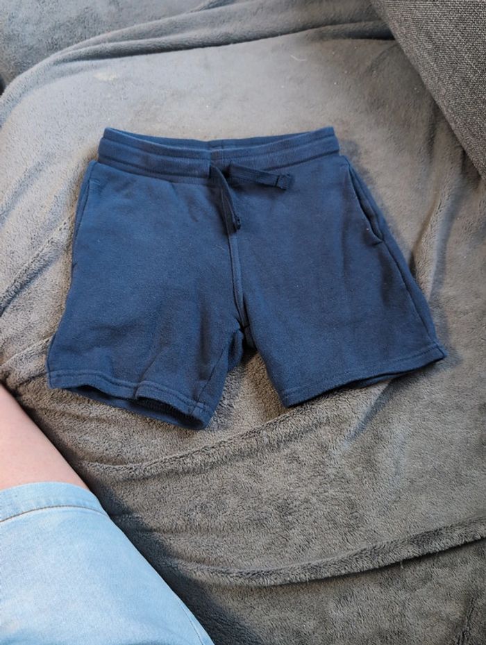 Short classique garçon bleu 5 ans