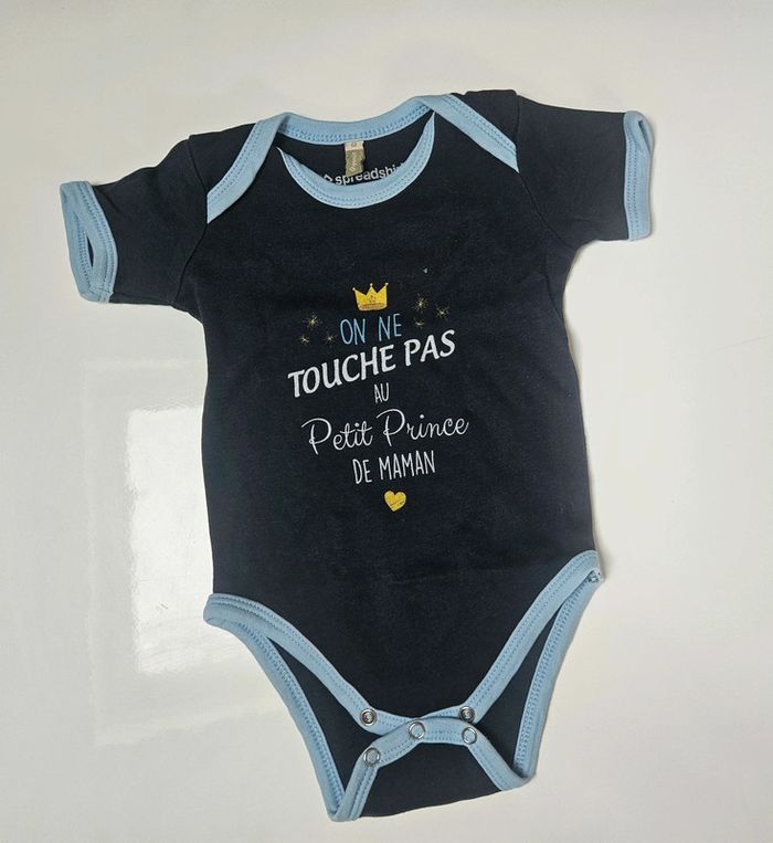 Lot de 3 bodies taille 6 mois - photo numéro 2