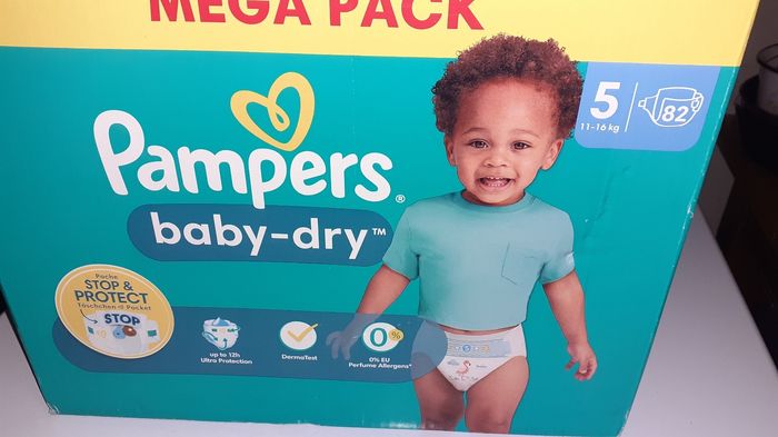 Couches Pampers taille 5