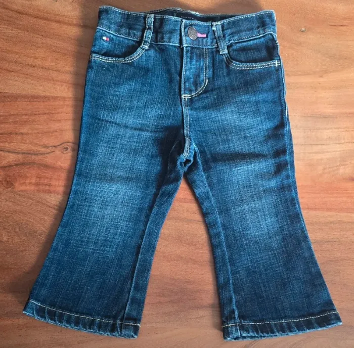 Jean's Tommy Hilfiger Taille 12 mois - photo numéro 4