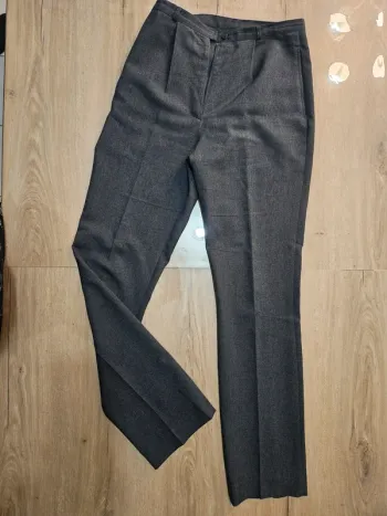 Pantalon gris 40