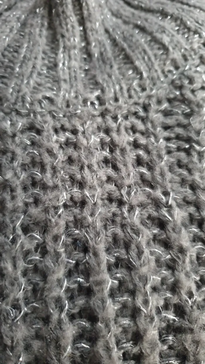 Pull gris 8 ans - photo numéro 2