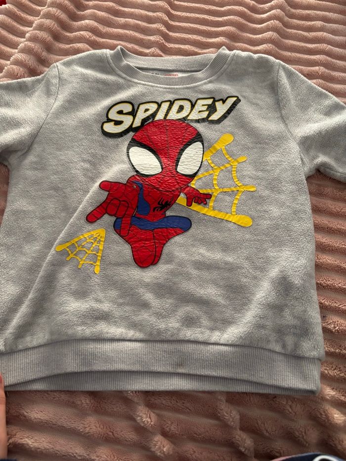 Sweat-shirt doux garçon