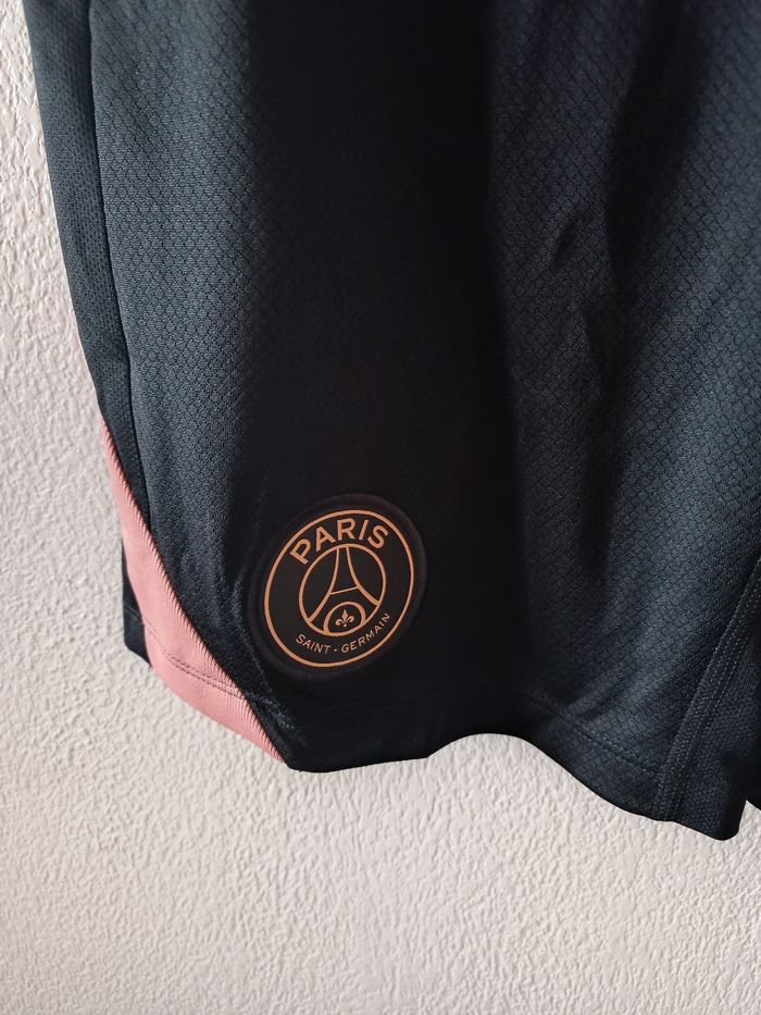 Short PSG taille XL enfant - photo numéro 2