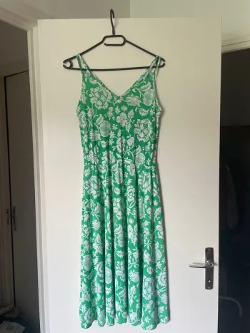 Robe verte et blanche