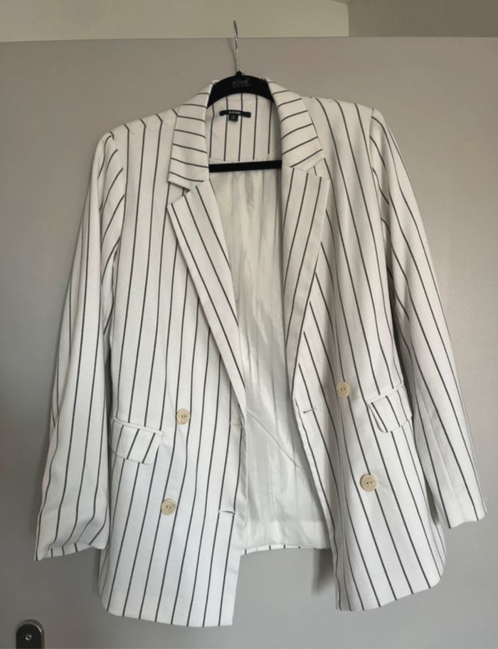 Blazer droit blanc rayé gris - Kiabi taille 38 - photo numéro 5
