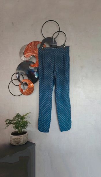 Pantalon souple tissu fin bleu marine à motifs Etam