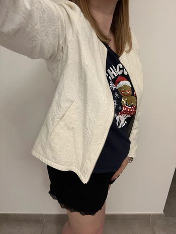 Magnifique veste brodée Camaïeu T44