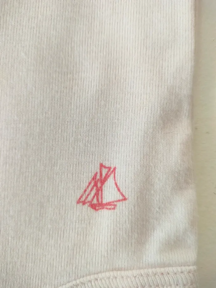 (e) bodie Petit bateau 12mois - photo numéro 3