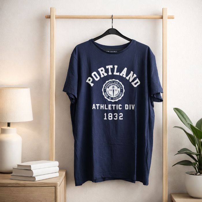 👕 T-shirt Bleu Marine "Portland Athletic" - PRIMARK 👕 - photo numéro 1