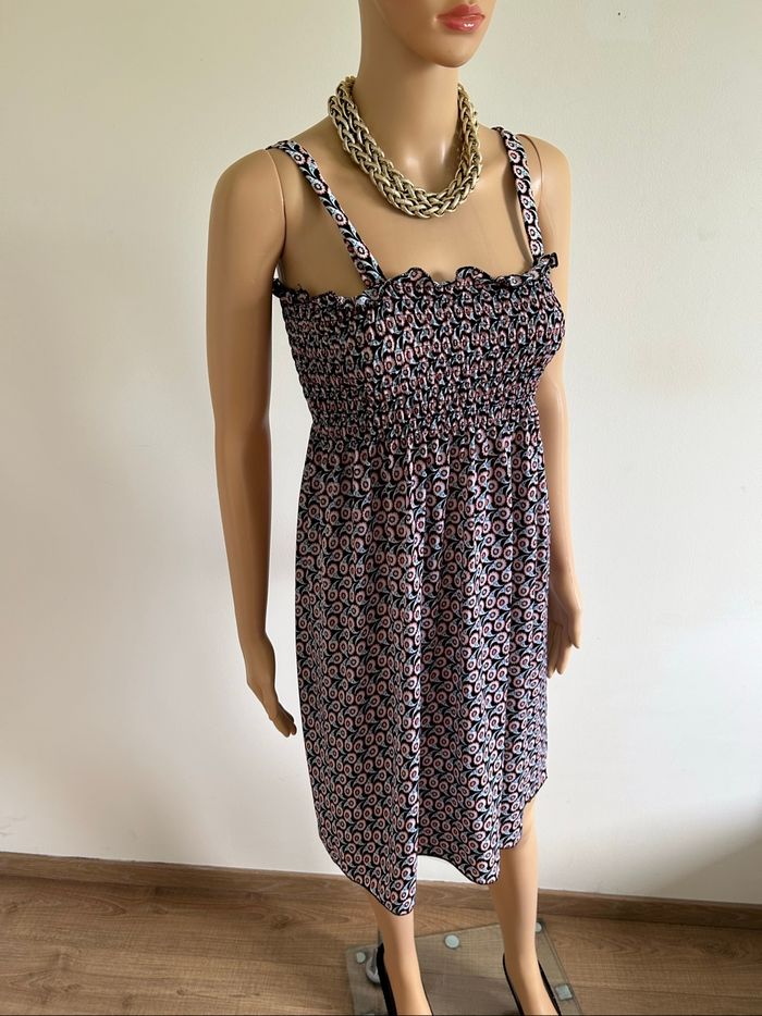 Robe imprimée à bretelles taille XL/XXL jamais portée (taille petit) - photo numéro 2