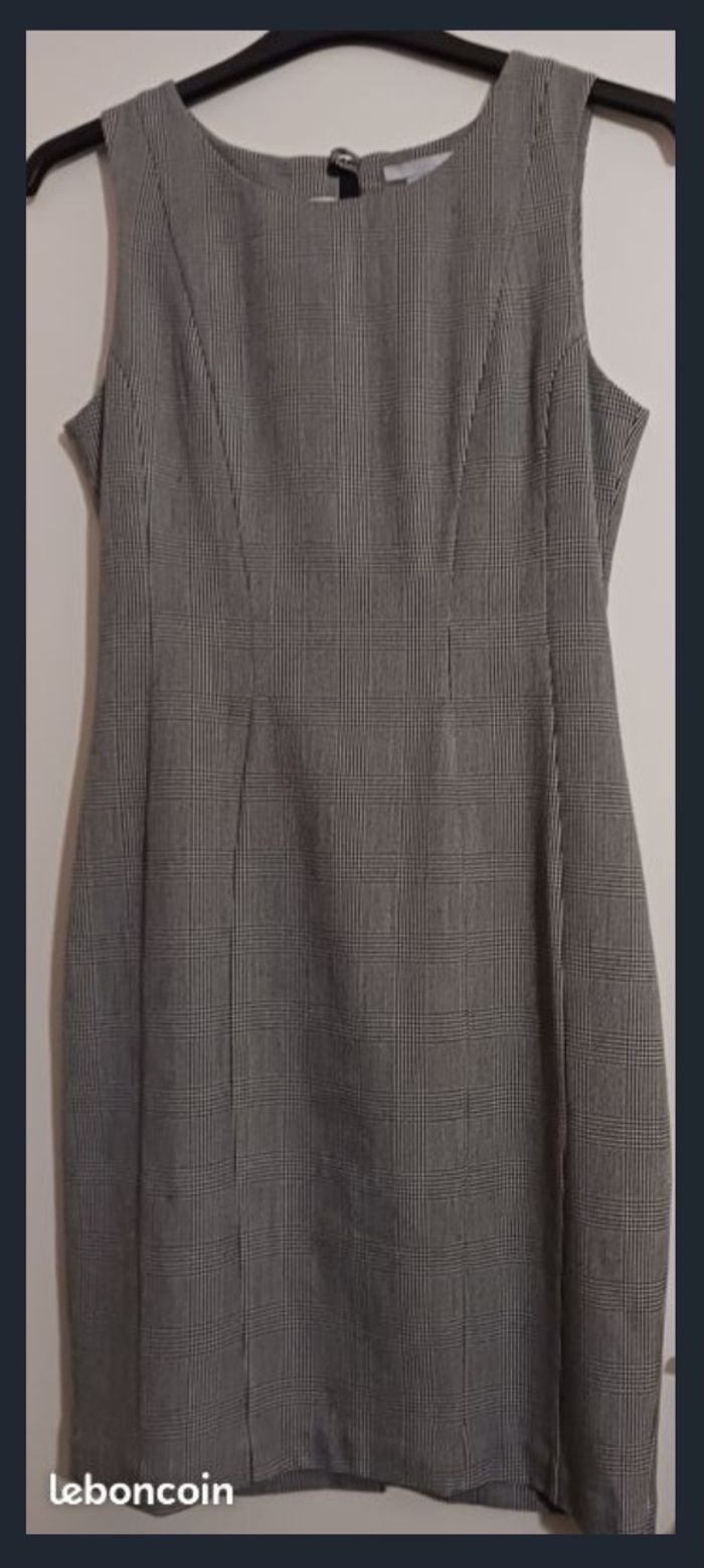 Robe carreaux pied-de-poule, noir et blanc