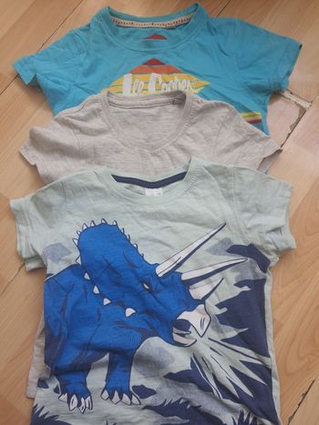 Lot de tee-shirt court marche