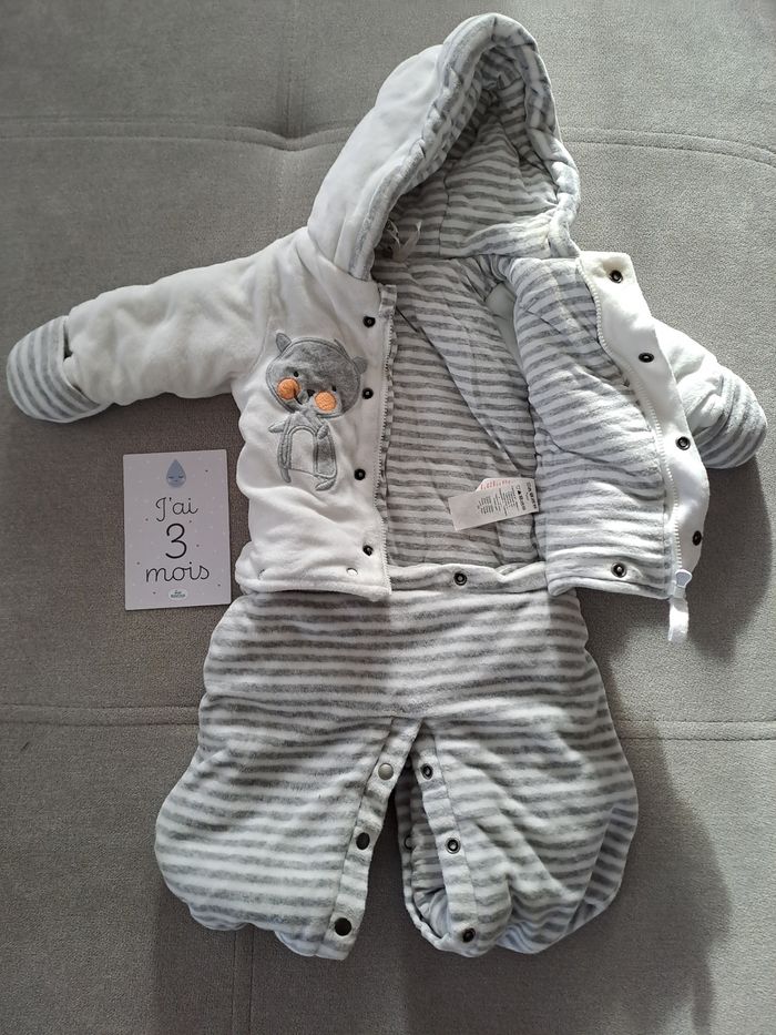 Lot combinaisons bébé hiver 0, 1 et 3 mois + gigoteuse - photo numéro 4