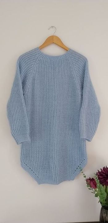 Joli pull bleu ciel