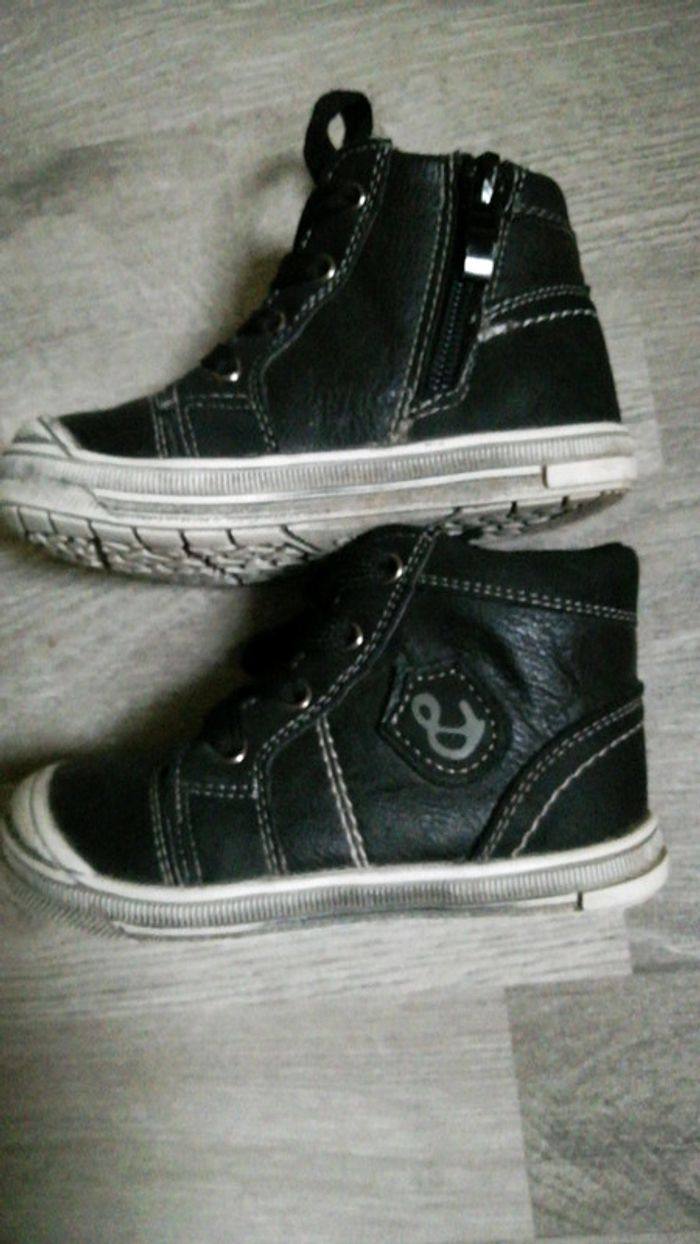 Chaussures garçon 22