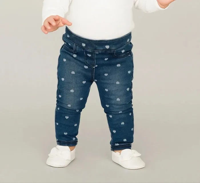 Adorable jean bébé à cœurs 9 mois