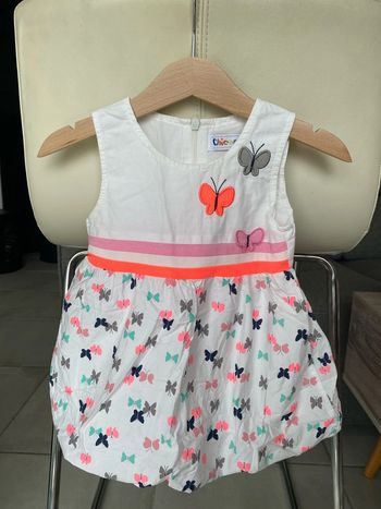 Robe sans manche papillons fluo 12 mois