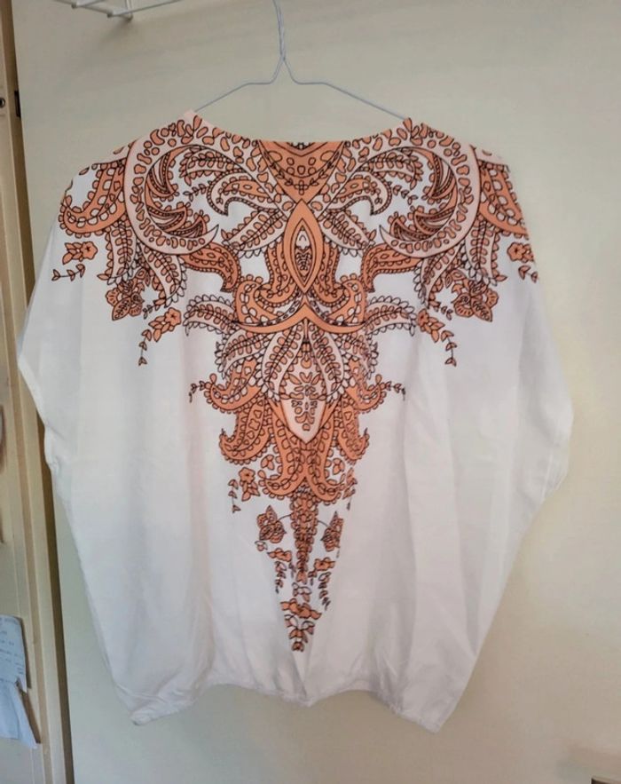 T-shirt blanc et brun - photo numéro 2