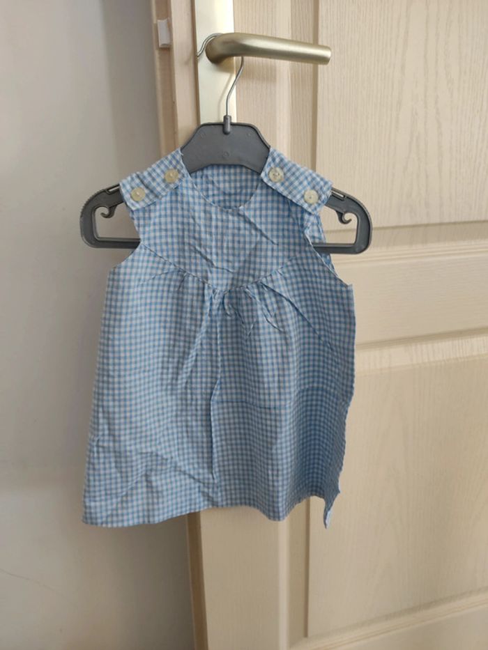 6mois robe d été bleue Vichy . Tbe - photo numéro 3