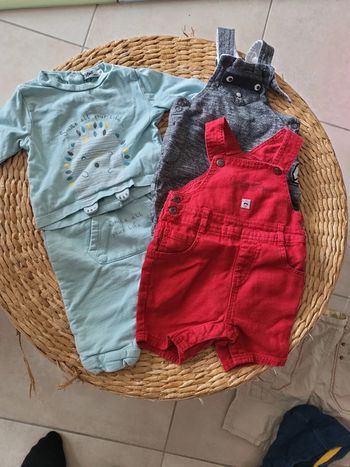 Ensemble vêtements garçon 3 mois très bon état