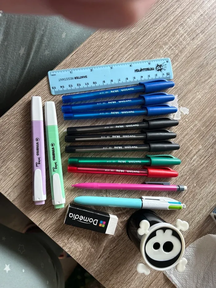 Lot fournitures scolaires - photo numéro 3